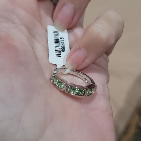Peridot ✦ Criss-Cross Band ✦ Sterling Silver Ring 6 NWOT Elegant Gemstone - Picture 5 of 8